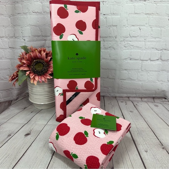 NWT Kate Spade  Apple Kitchen Towels and drying mat set countryside coquette - Picture 1 of 6